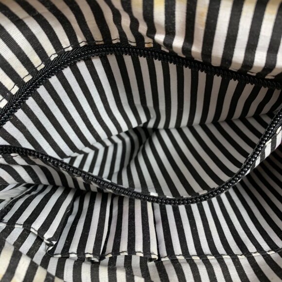 Betsey Johnson Taupe Gold Quilted Heart Embroidered Mini Shoulder Bag w/ Strap - Picture 8 of 10